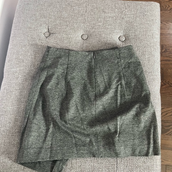 Babaton Artizia Jethro Asymmetrical Skirt size 2 - Picture 4 of 7